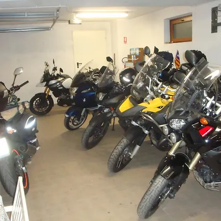 게스트하우스 Al Cantoun